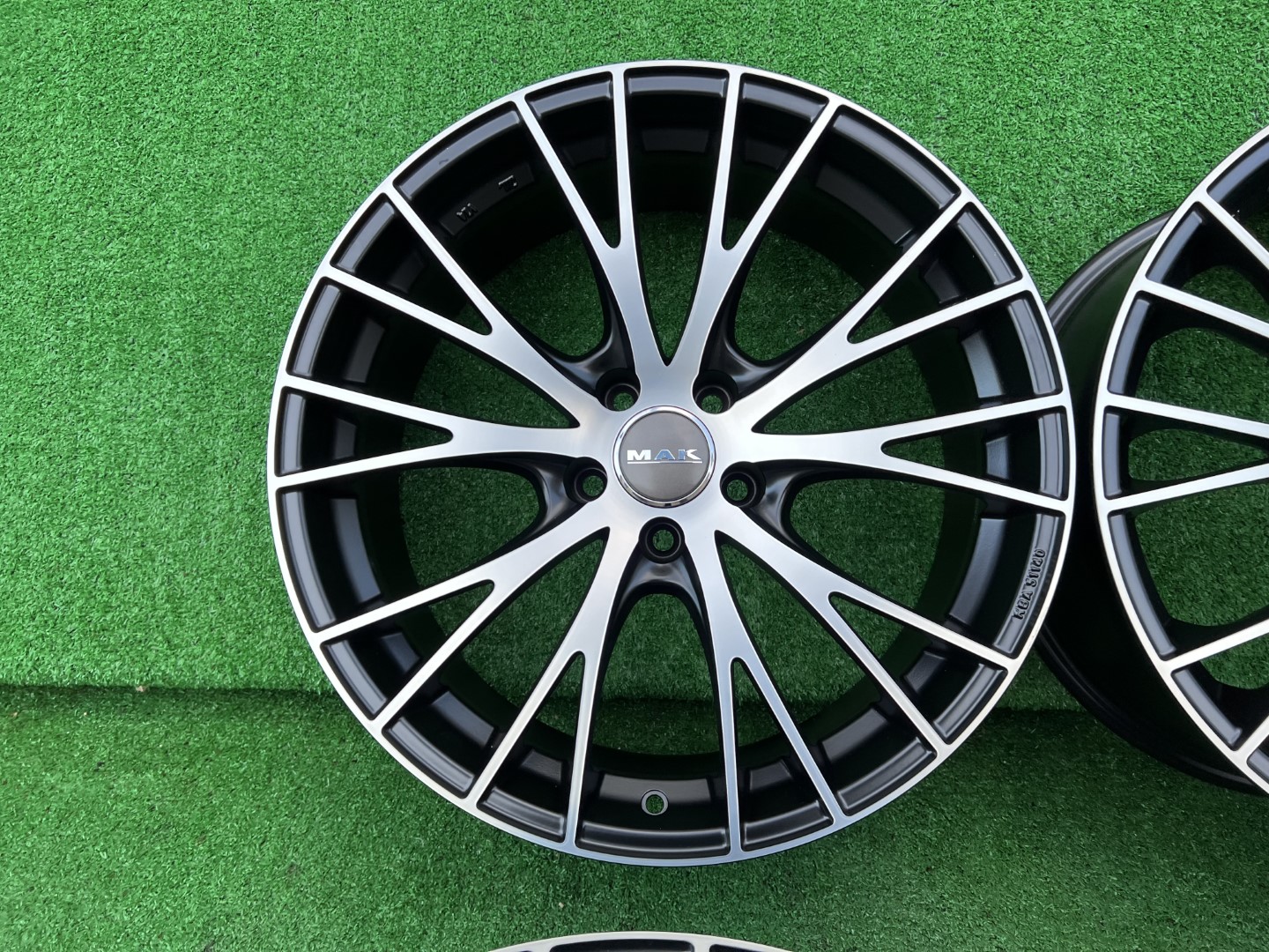 R19 5x110 (65,1) MAK RENNEN ICE BLACK 9J ET45