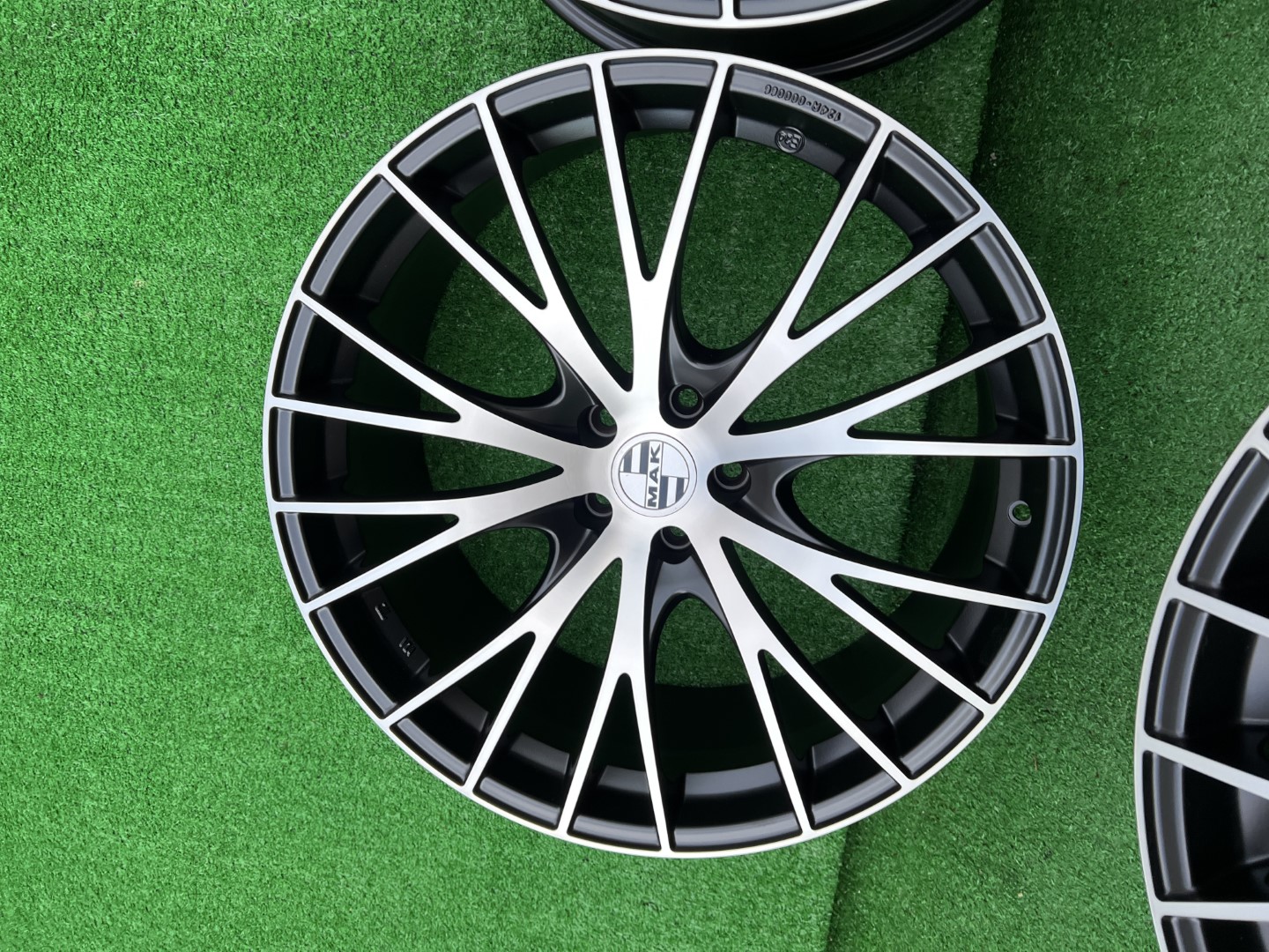 R21 5x112 (66,45) MAK RENNEN ICE BLACK 9.5J ET27