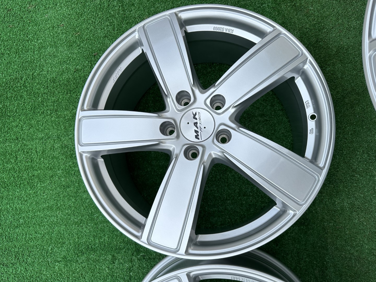 R21 5x130 (71,6) MAK TURISMO-FF SILVER 10J ET50