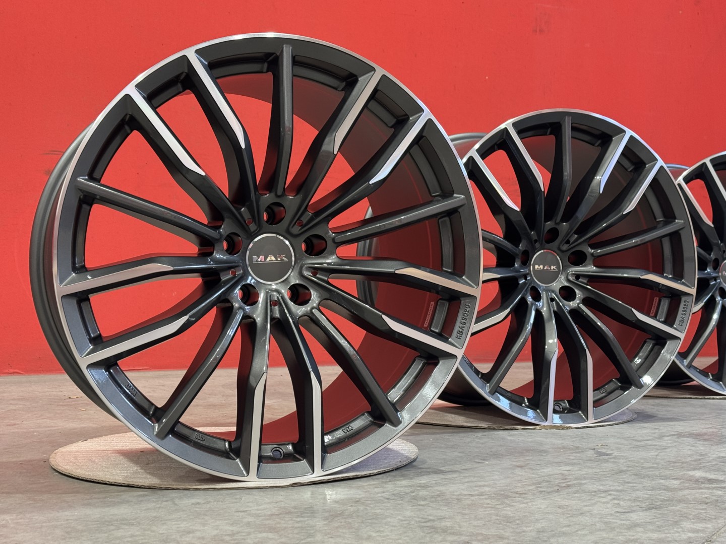 R20 5x120 (74,1) MAK RAPP GUN MET-MIRROR FACE 10J ET40 