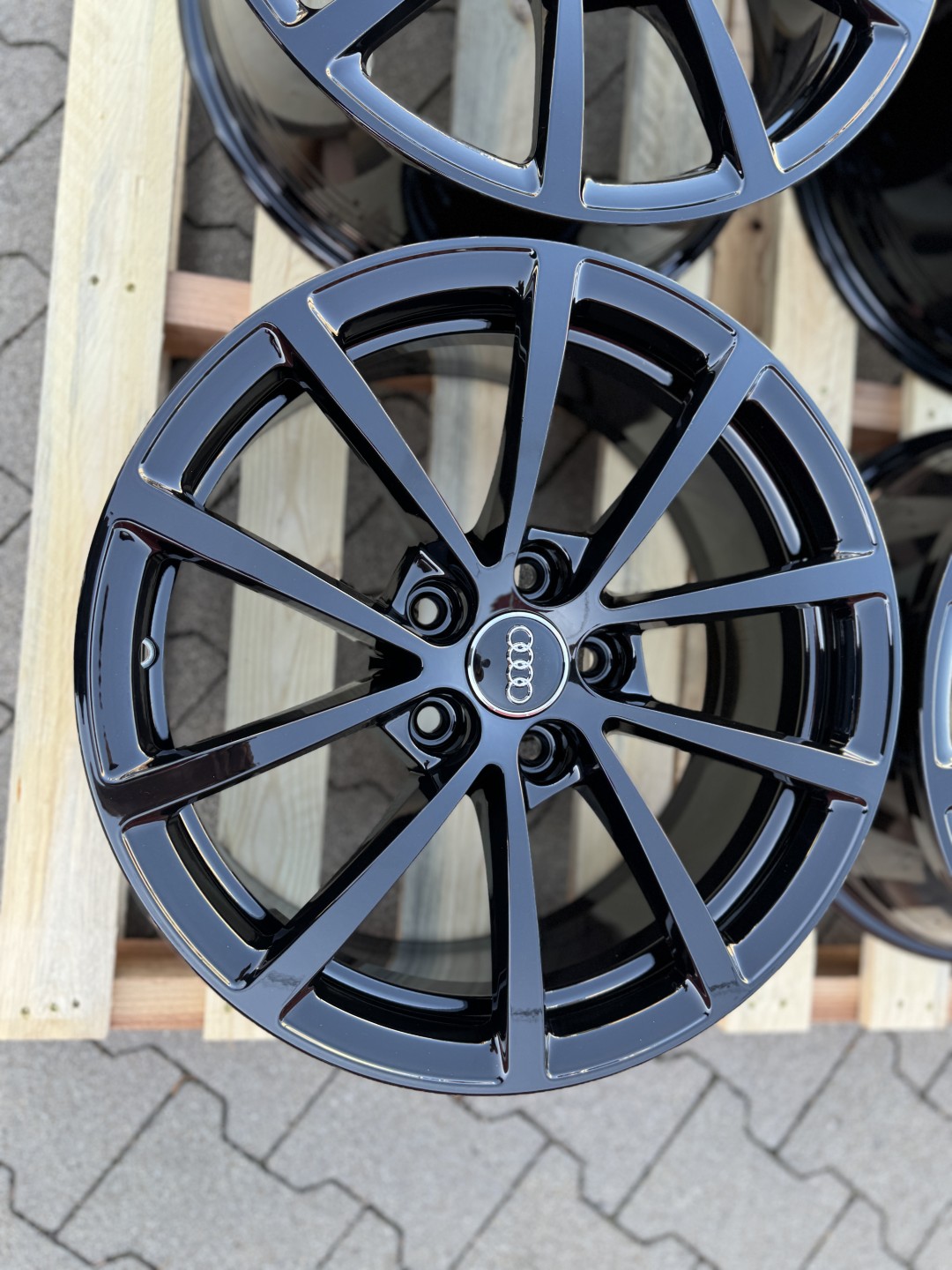 R17 5x112 Original Audi A4 A6 7.5J ET36 OE 4K0601025 BLACK GLOSSY 
