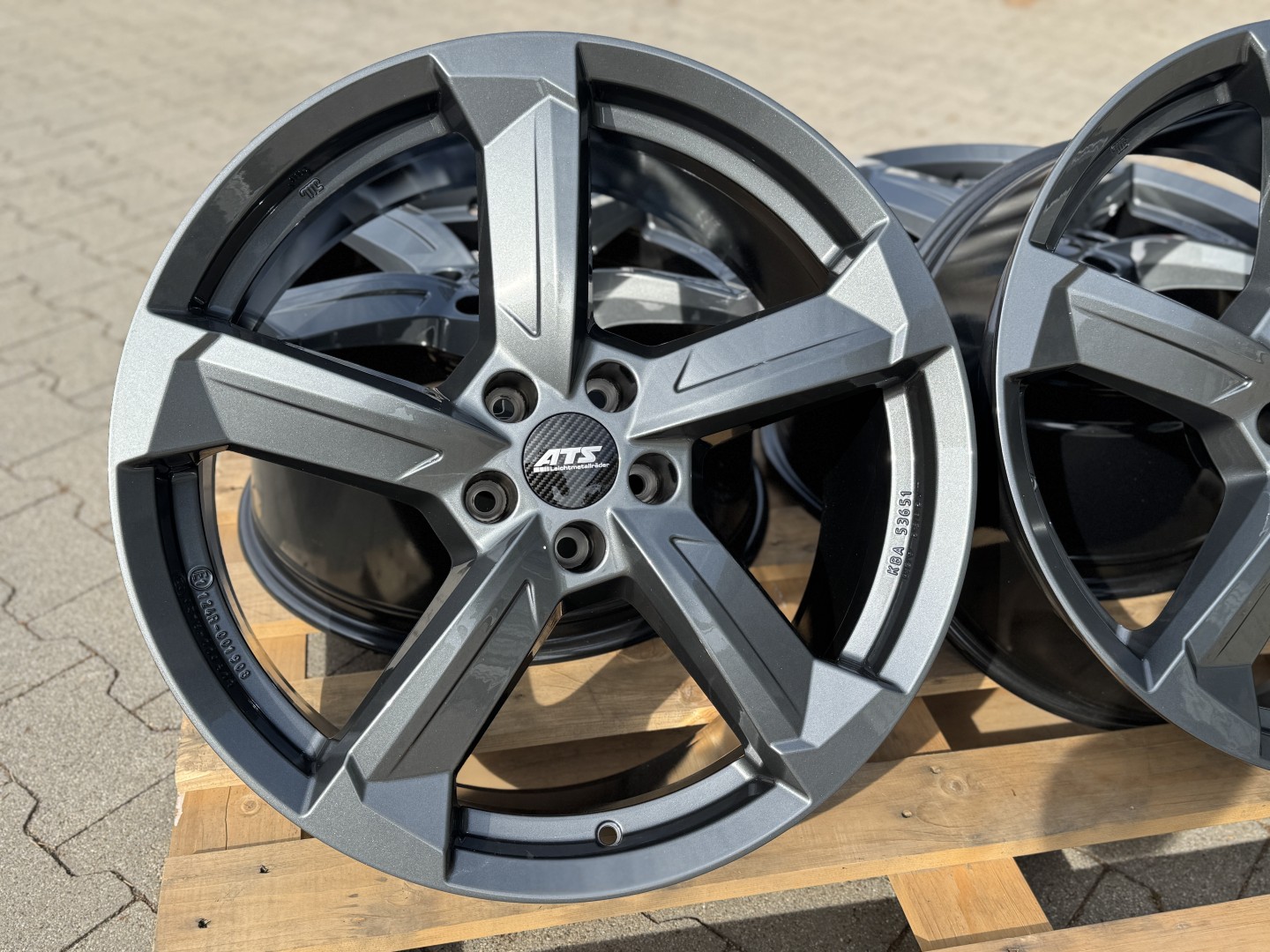 R19 5x112 (66,5) ATS AUVORAX Dark-grey 8.5J ET36