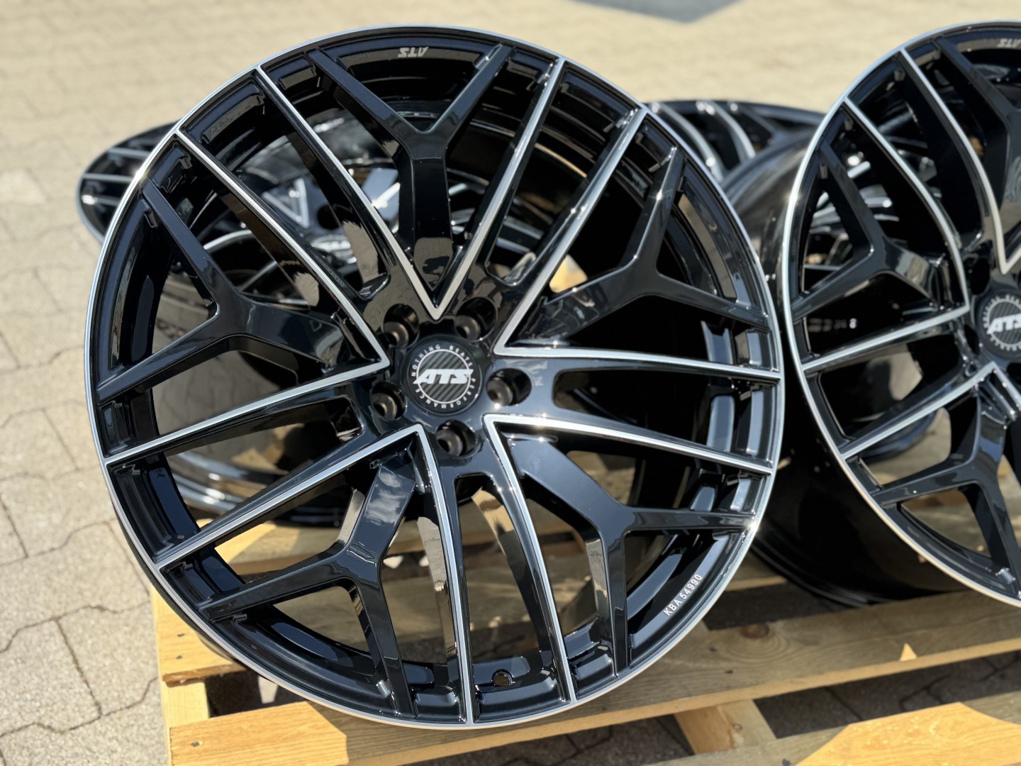 R21 5x112 (66,5) ATS PASSION 10J ET18 diamant-schwarz frontpoliert 