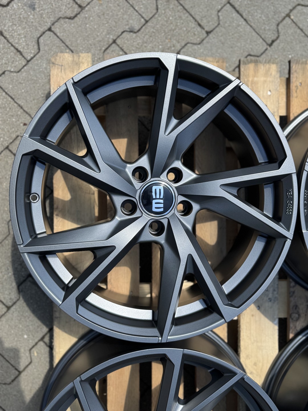 R19 5x112 (66.6) Carmani  23 RUDI Antracit matte   8.5J ET40