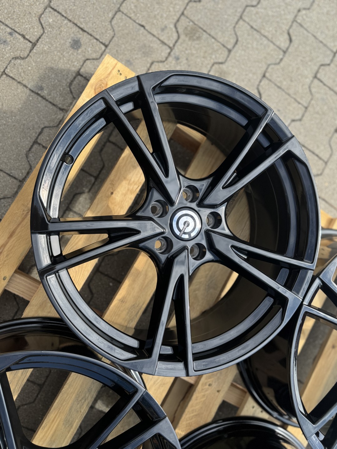 R18 5x112 (66,45) Carbonado Advanced BG 8J ET40