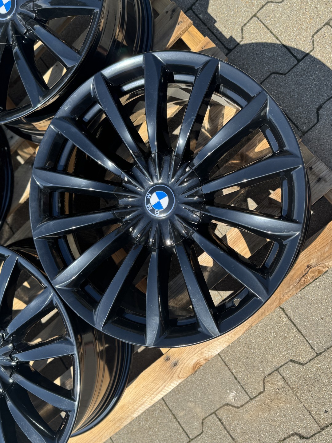 R19 5x112 Original Bmw 7 G11 G12  STYLING 620 - 8.5J ET25 OE 6861225 Black Glossy