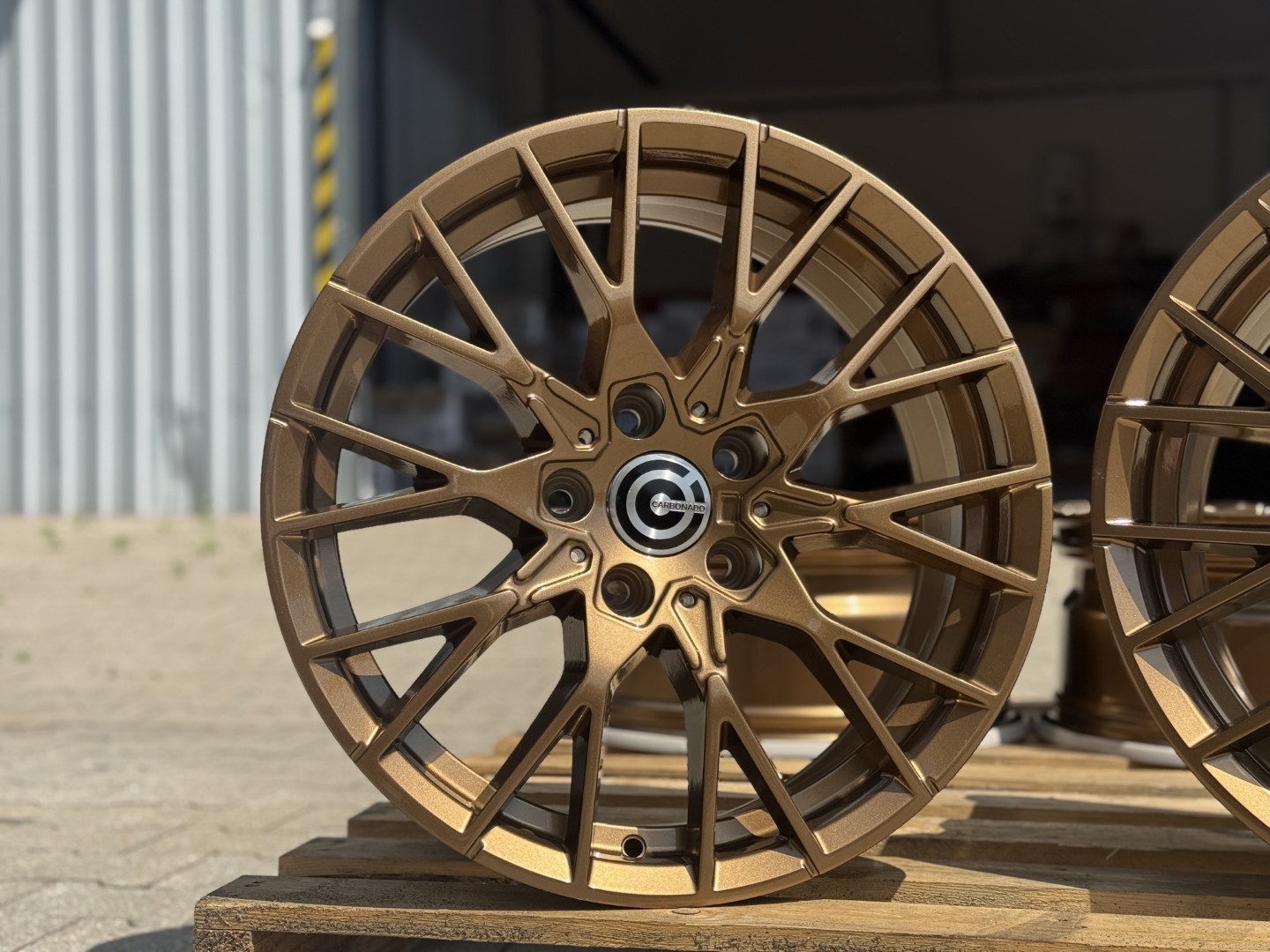 R18 5x120 (72,6) Carbonado Illusion Bronze 8J ET30  