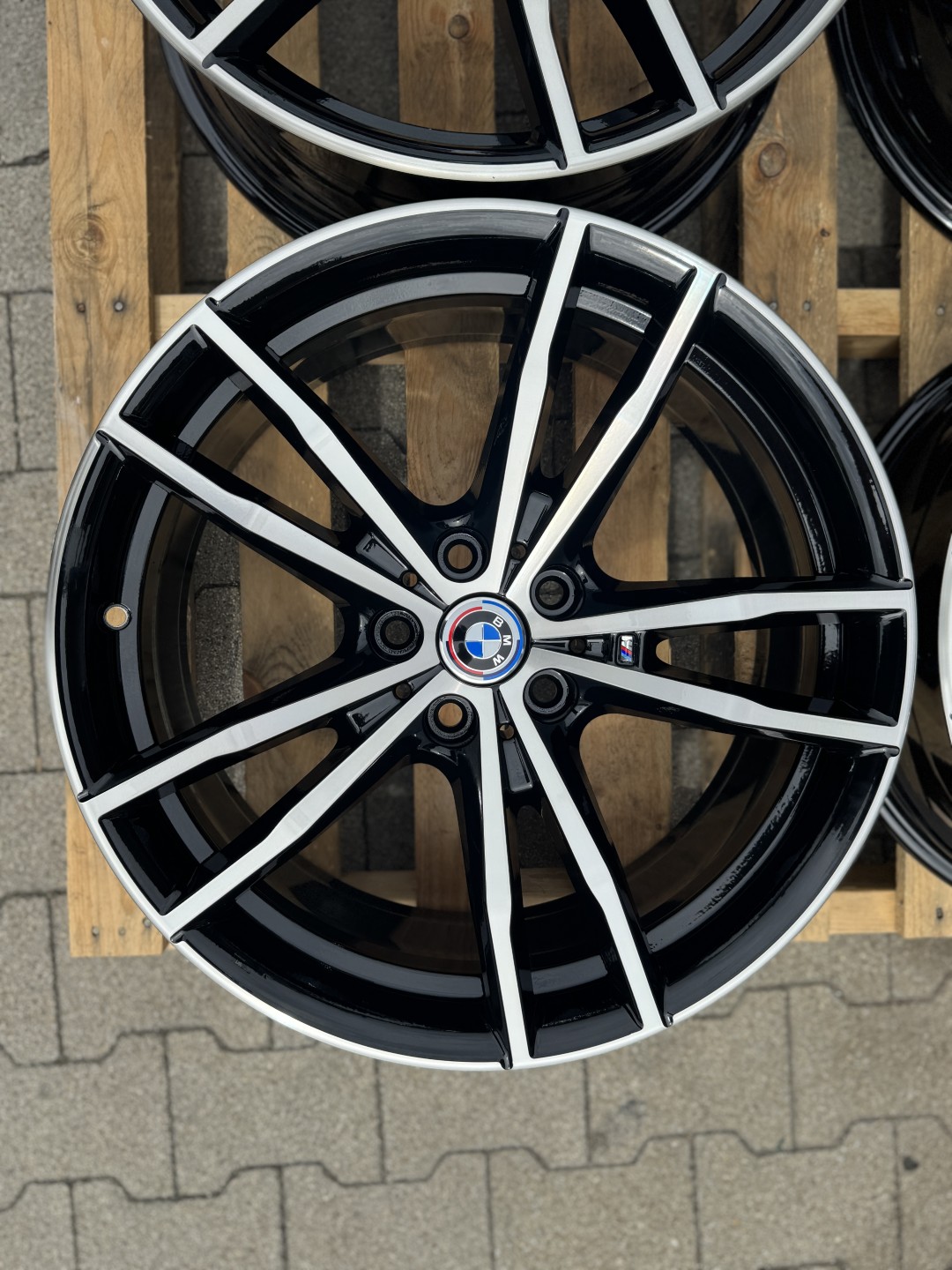R19 5x112 Original BMW  Styling M791 8J ET27 - OE 8090094 8.5J ET40 OE 8090095 - DVOJROZMER 