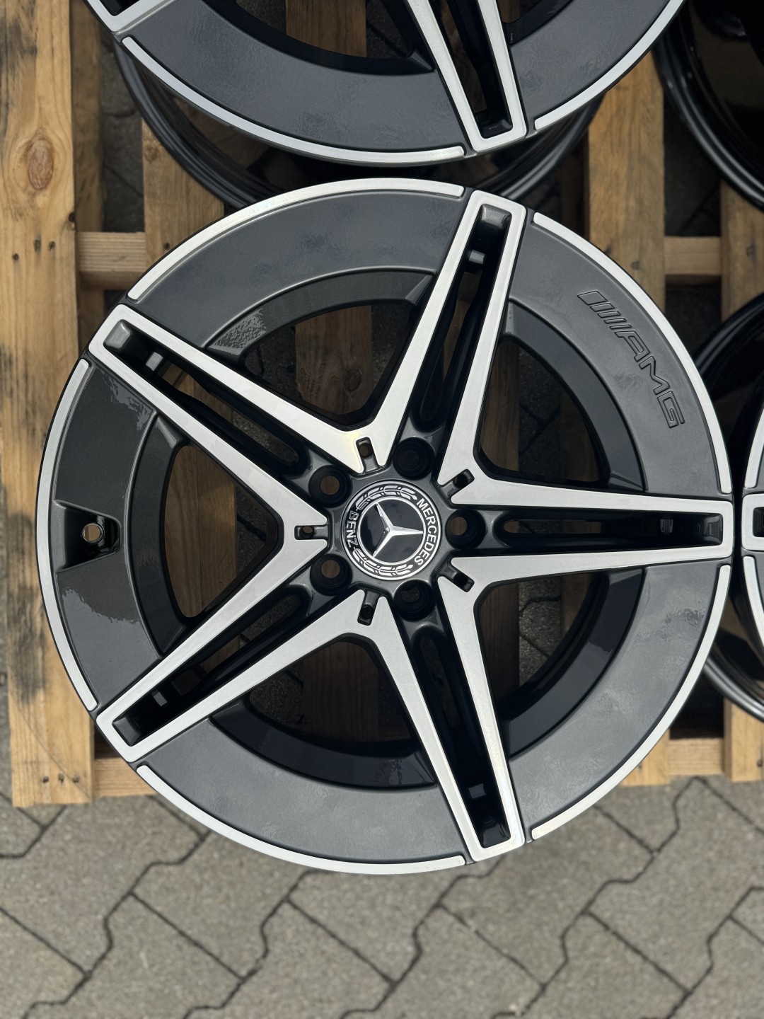 R18 5x112 Original Mercedes  Benz C-Class W206 S206 AMG - 7.5J ET40 OE A2064011700 - 8.5J ET52 OE A2064011800 DVOJROZMER 