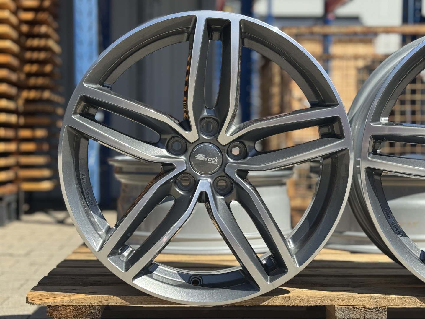 R19 5x114,3 (72,6) Brock RC29 HGVP 8J ET48