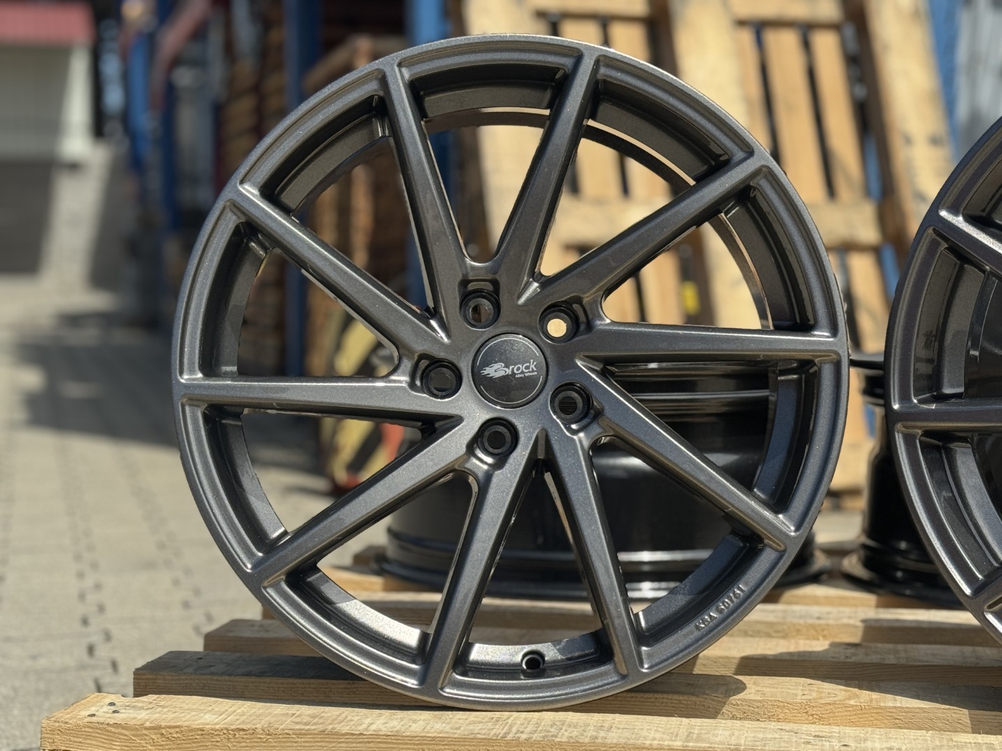 R19 5x108 (63,4) Brock B37 DS 8.5J ET53