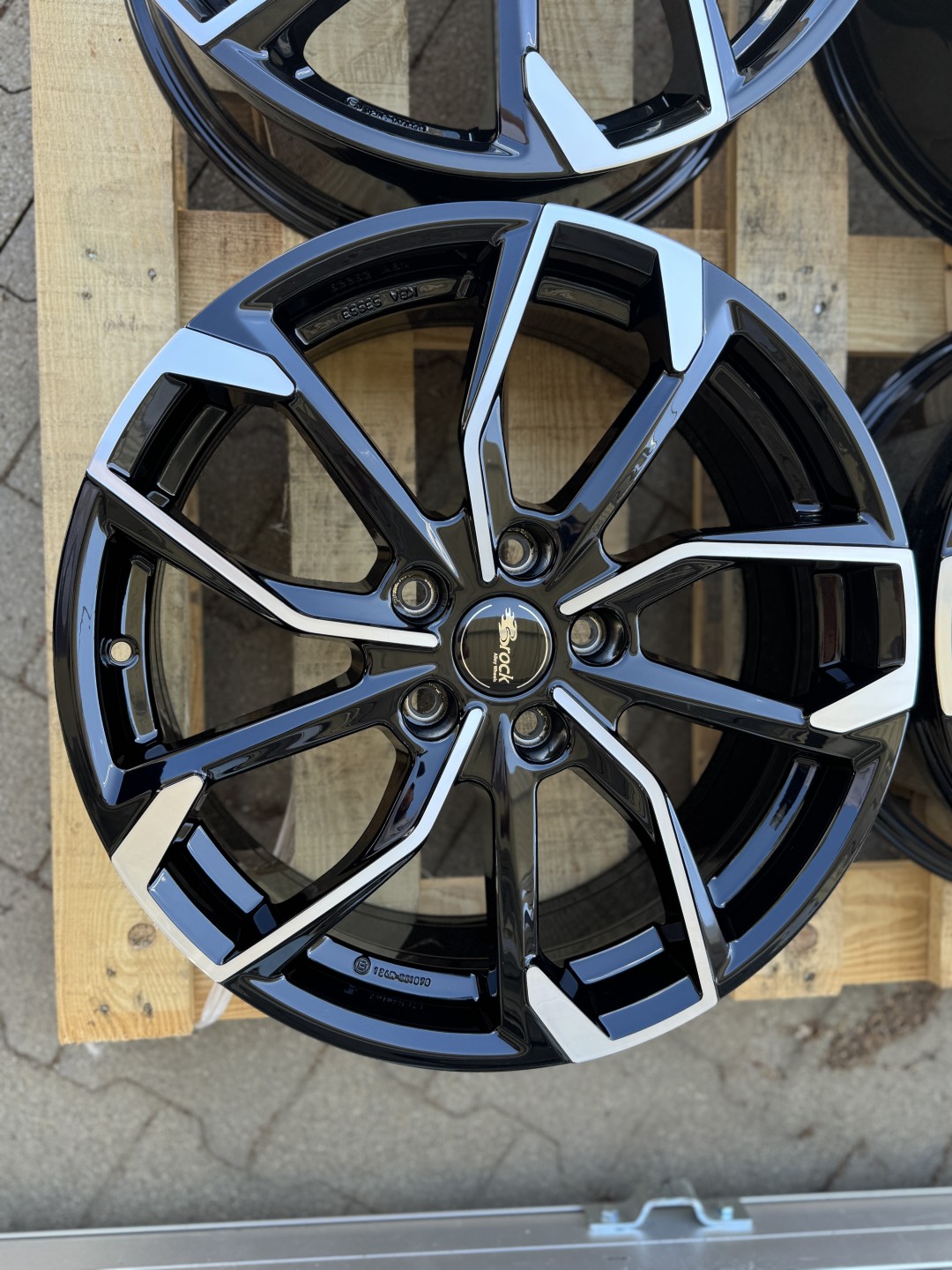 R18 5x112 (66,55) Brock RC34 SGVP 8J ET54 