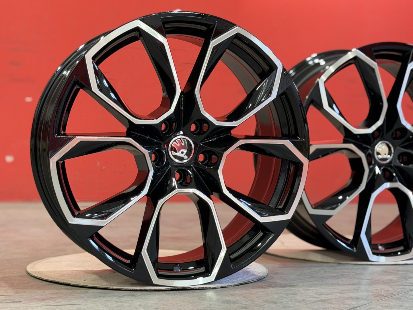 R20 5x112 Original Skoda XTREME Kodiaq 8J ET41 OE 565601025AD