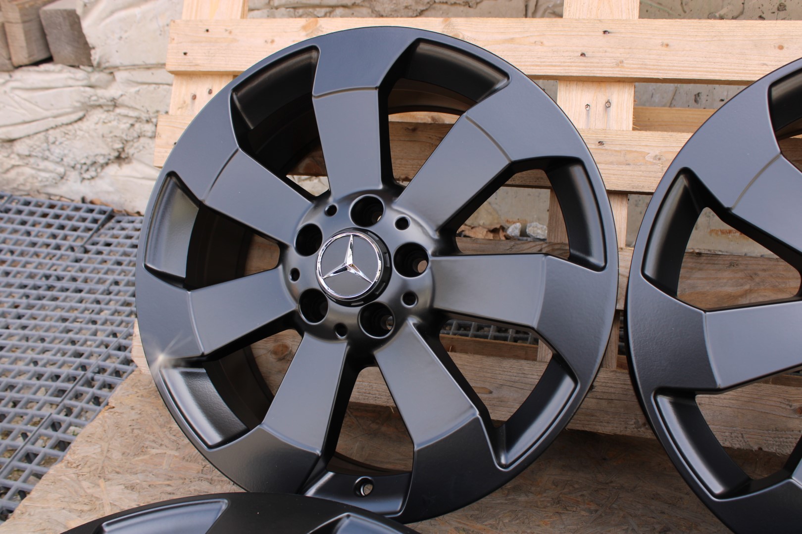 R18 5x112 Original Mercedes 8J ET56.5 Black Matte - ML