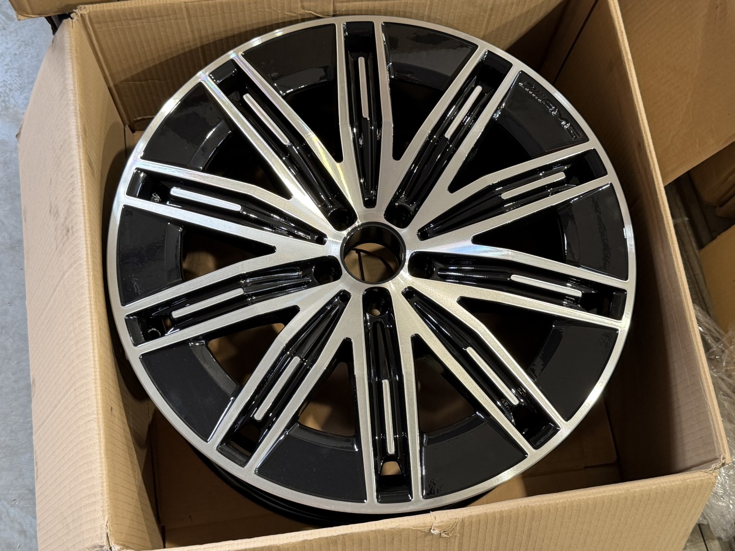 R21 Original Mercedes 9.5J ET41,5 - A2944011200 / A294 401 1200 