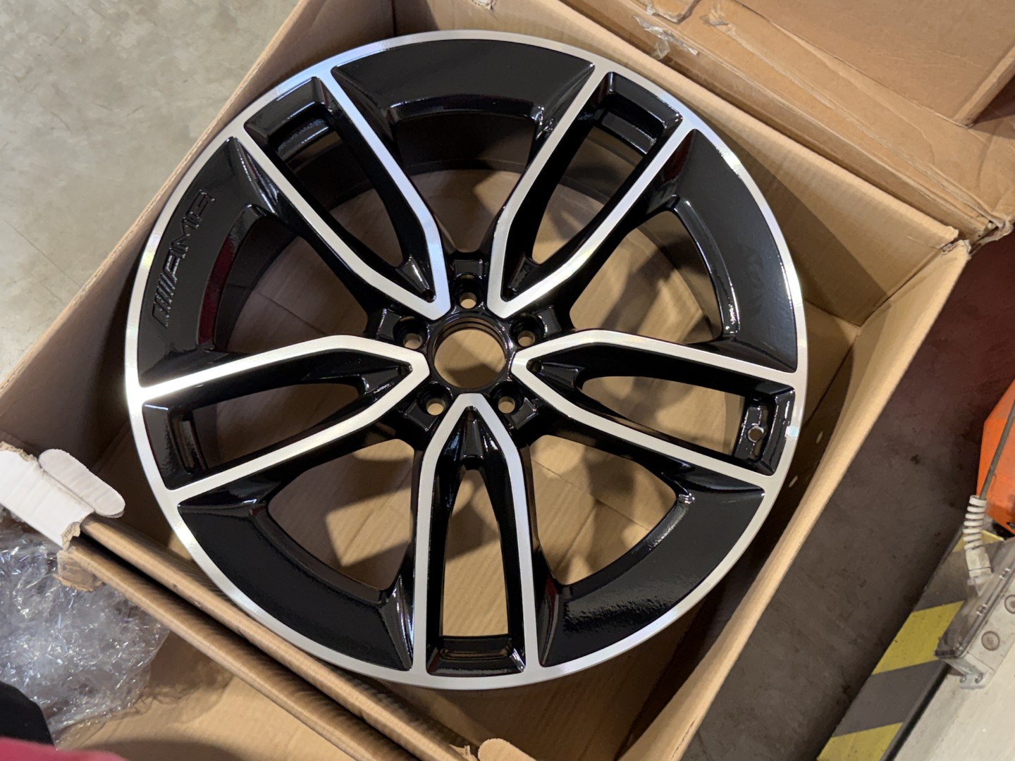 R22 Original Mercedes 10J ET56,1 - A1674013600 / A167 401 3600