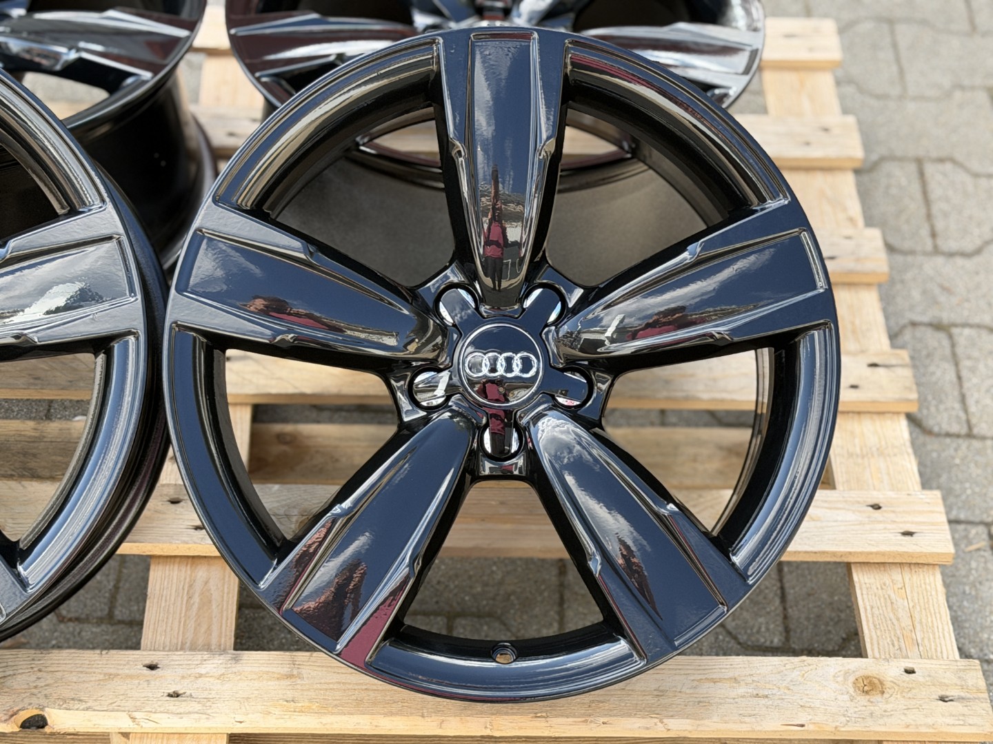 R18 5x112 Original Audi A4 8K Allroad  8J ET26 Black Glossy   -OE -  8K0601025AE 