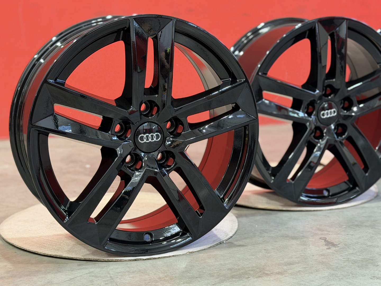 R17 5x112  Original Audi   A4 S4 8W - 7J ET42 OE 8W0601025P Black Glossy -