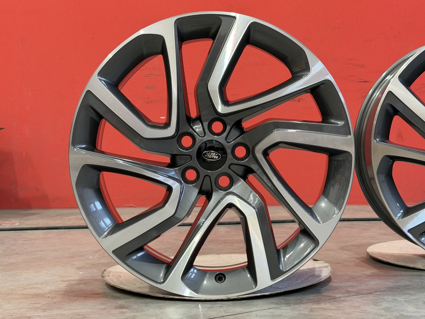 R21 5x120 Original Land Rover  Range Rover 9.5J ET49 OE JK62-1007-FA 