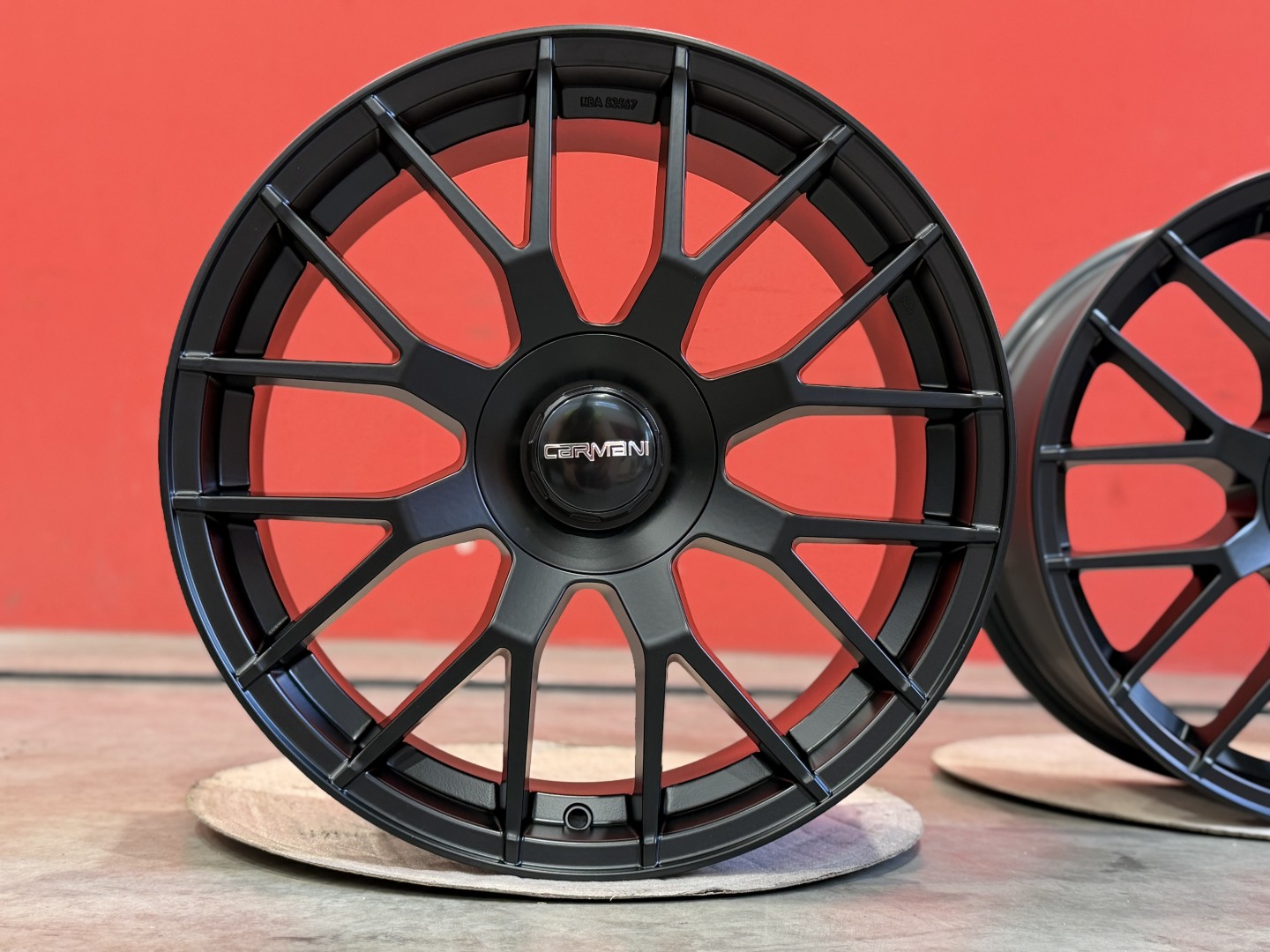 R20 5x114,3 (72,6) Carmani CA19 8.5J ET45 MATT BLACK 