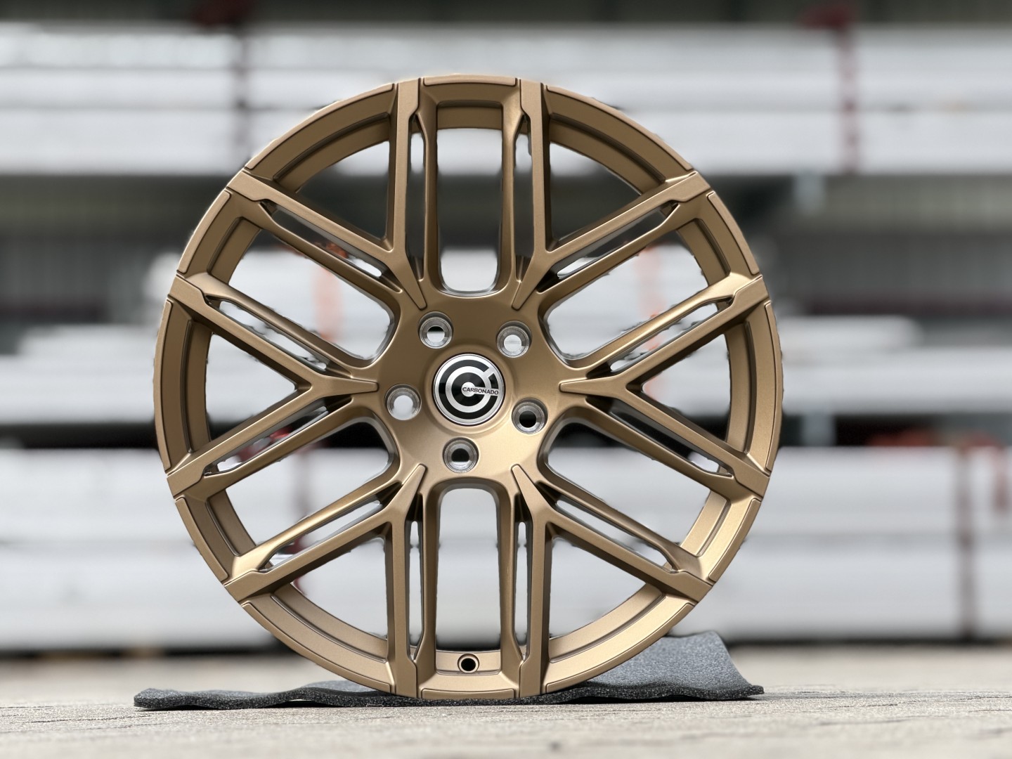 R19 5x112 (66,45) Carbonado SABER Bronze 8.5J ET30