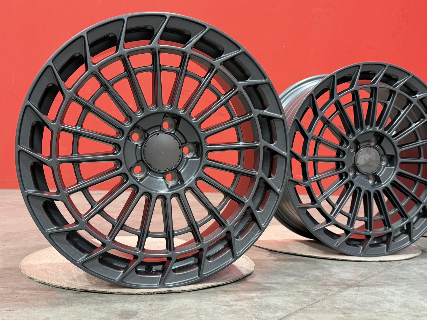 R18 5x112 (66,6) Carbonado MASTER SG 8J ET45 