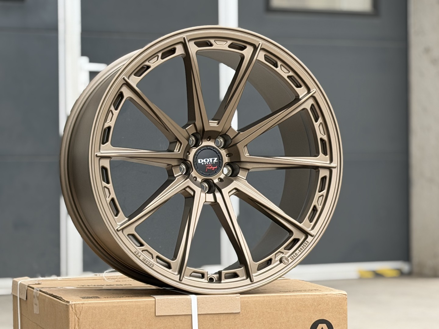 R21 5x112 (66,6) DOTZ SONOMA BRONZE 10,5J ET19 
