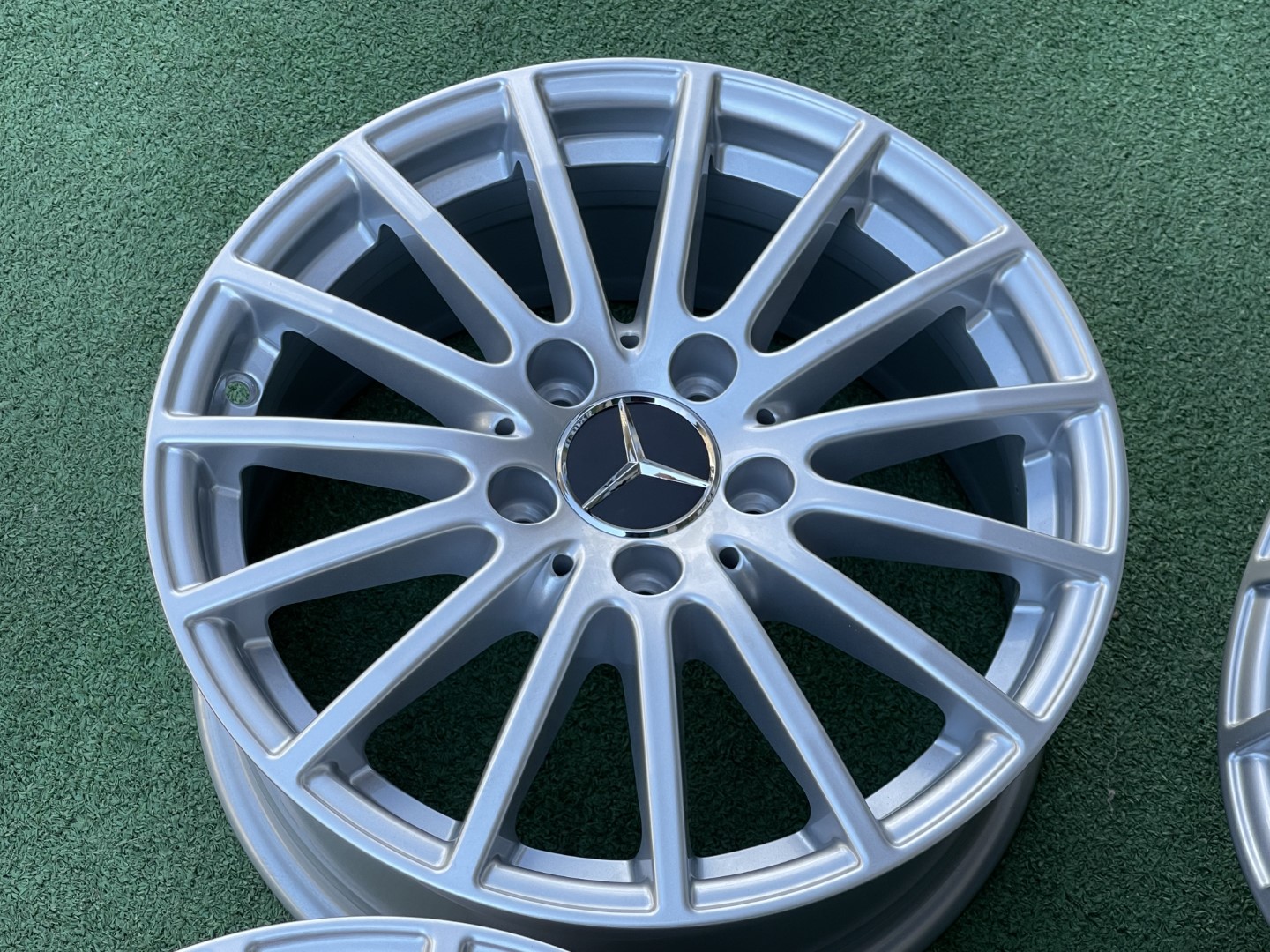 R16 5x112 (66.5) Original Mercedes Multispoke silver 7J ET32  NEW